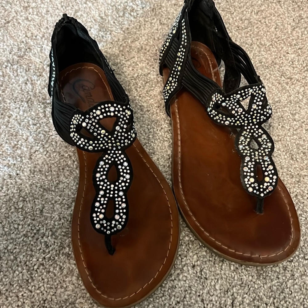 Candies zip up thong sandals worn 1 time
